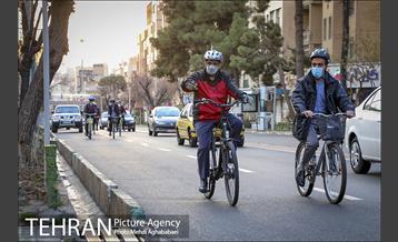 پویش سه شنبه های بدون خودرو در منطقه 8