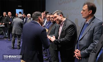 آیین تجلیل از همکاران نمونه شرکت خودرو سرویس شهر 24