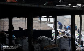 تخلیه و پلمب مرکز غیرمجاز پسماند در منطقه 17 15