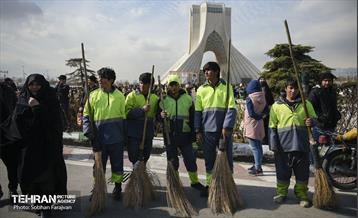 خدمات شهرداری تهران در پایان راهپیمایی ۲۲ بهمن 8