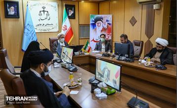 جلسه اعضای کمیسیون نظارت و حقوقی شورا با دادستان کل کشور 5