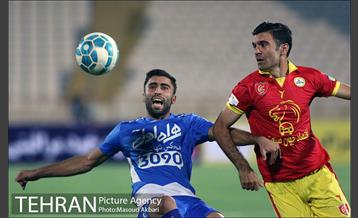 دیدار استقلال و نفت تهران در لیگ برتر فوتبال 11