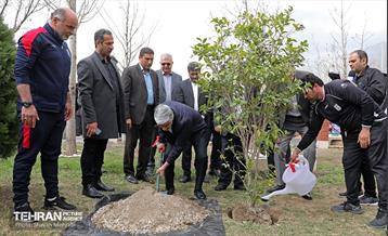 آیین بهره‌برداری از هتل فوتبال 17