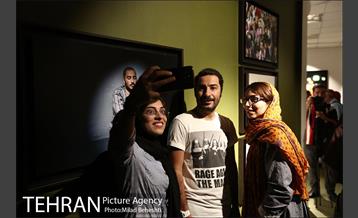 افتتاحیه نمایشگاه عکس های نوشین جعفری از فیلم لانتوری‎ 14