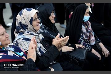 دورهمی یاد ایام سالمندان 12