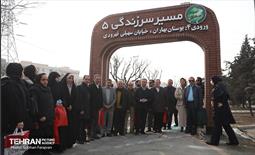 بازدید نخبگان منطقه ۵ از پروژه‌های عمرانی 57