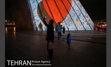 نور افشانی برج آزادی  5