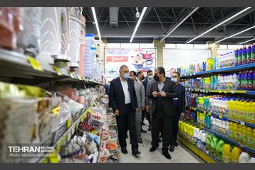 بازدید شهردار تهران از فروشگاه شهروند و میادین میوه تره بار 18