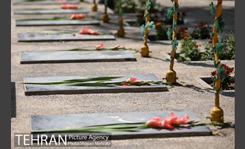 مراسم زنگ شهدای دانش آموز 28