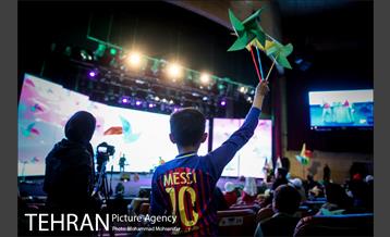 جشن بوی کاغذ رنگی 20