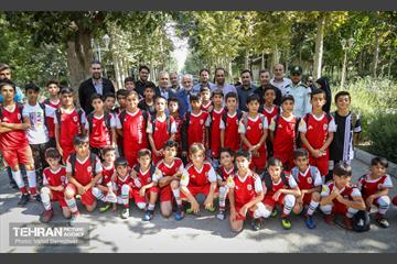 بازدید پرویز سروری از منطقه 17