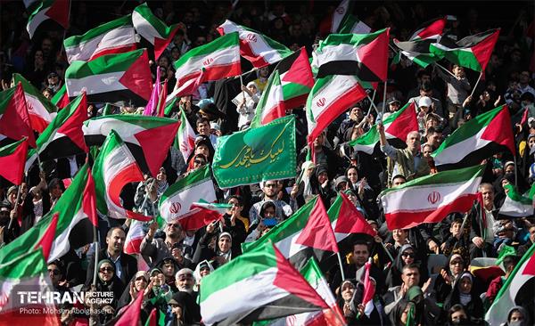 محفل بزرگ قرآنی امام حسنی‌ها  77