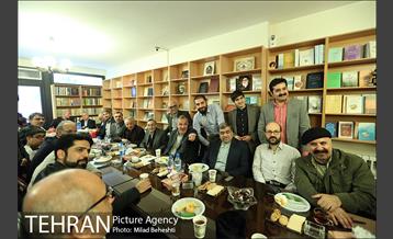 کتابگردی با احمد مسجدجامعی 18