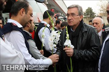 برانکو: آتش نشانان قهرمان هستند