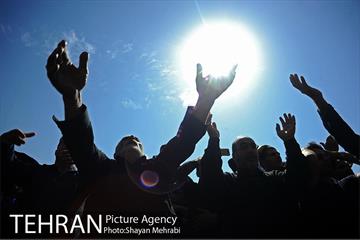 مراسم عاشورای حسینی در میدان امام حسین(ع) 9