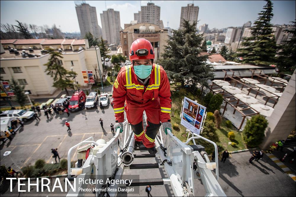 مانور عملیات آتش نشانی در شمال تهران 21