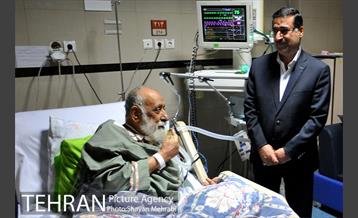 عیادت حسینی مکارم، سرپرست شهرداری تهران از حجت الاسلام سید مهدی طباطبایی 2