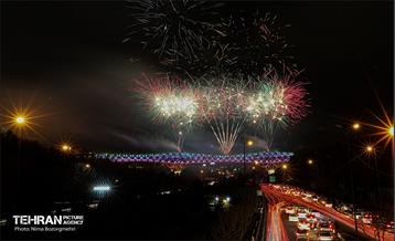 نورافشانی سال نو در پل طبیعت 10