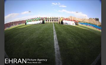 دیدار تیم های ذوب آهن و پرسپولیس 5