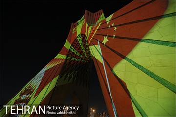 اکران تصاویری بر برج آزادی تهران برای همدردی با ملت چین 16
