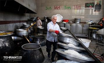 بازدید سخنگوی شهرداری تهران از فعالیت گروه‌های جهادی در منطقه 5