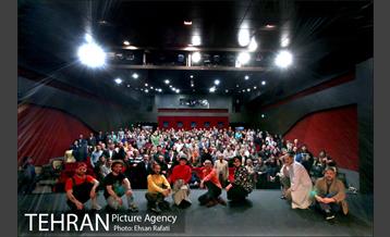 نمایش یک ساعت آرامش در تماشاخانه ایرانشهر 41