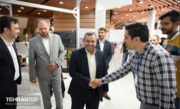 غرفه آژانس عکس تهران در نمایشگاه تهران 1401 19