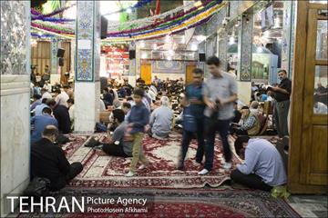 جز خوانی قرآن کریم در حسینیه کربلایی های گلوبندک‎ 18
