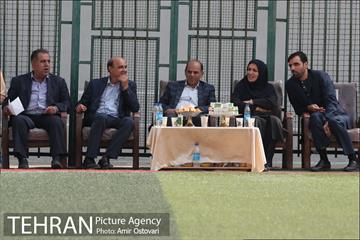 دیدار دوستانه بین پیشکسوتان پرسپولیس-استقلال با کودکان کار 11
