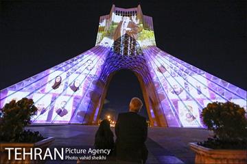ویدئو مپینگ بر روی برج آزادی با موضوع کرونا  12
