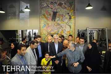 بازدید شهردار تهران از ساختمان کلاه فرنگی، دانشگاه تربیت معلم خوارزمی و تابلو نقش رستم ورزشگاه شیرودی به مناسبت روز تهران 19