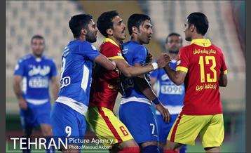 دیدار استقلال و نفت تهران در لیگ برتر فوتبال 14