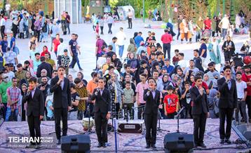 ویژه برنامه ولادت امام رضا(ع) در بوستان آب و آتش 4