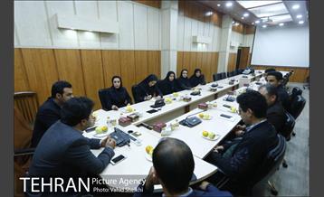 بازدید سرپرست مرکز ارتباطات از شهرداری منطقه 8 2