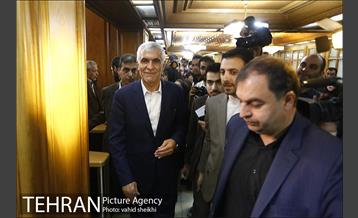 ارائه لایحه برنامه سوم توسعه شهر تهران توسط شهردار به شورای شهر  38