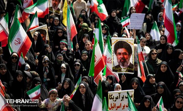 اجتماع «دختران جان‌فدای ایران»