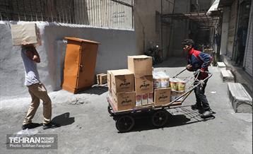 آتش‌سوزی انبار چسب در بازار تهران 30