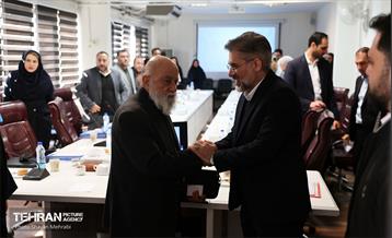 بازدید رئیس شورای شهر از مرکز حقوقی شهرداری تهران 1