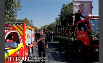 تشییع پیکر آتشنشان شهید مهدی حاجی پور 10