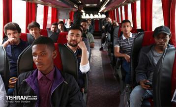 بازدید دانشجویان خارجی دانشگاه‌های پایتخت از جاذبه‌های گردشگری منطقه۲۲ 21