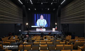 نشست خبری رویداد بین‌المللی طراحی کارتون، کاریکاتور و پوستر «هولوساید ۲۰۲۴» 22