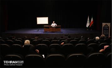 دوره آموزشی کنش‌گری رسانه‌ای آرمانشهر 14