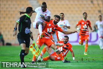دیدار تیم‌های سایپا و پرسپولیس در لیگ برتر فوتبال ایران 5