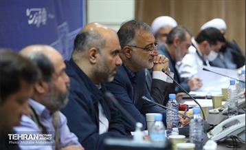 دیدار شهردار تهران با نخبگان منطقه 13