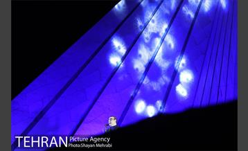 کنسرت آنلاین علیرضا قربانی در میدان آزادی 35