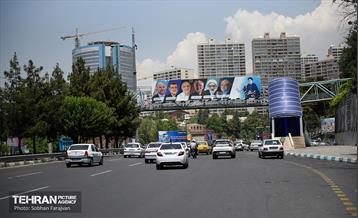 نصب تبلیغات نامزدهای چهاردهمین دوره انتخابات ریاست جمهوری در پایتخت 42