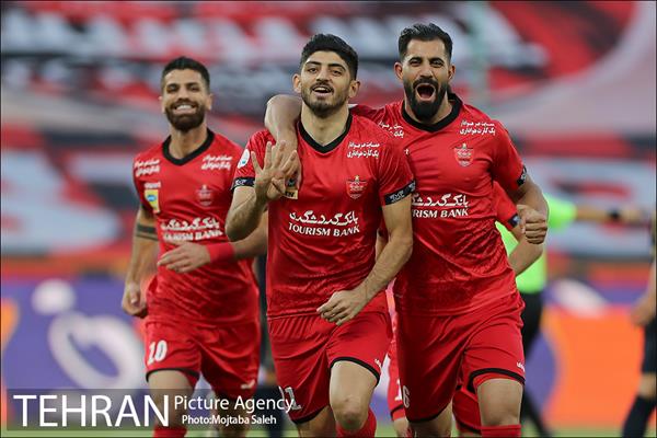 دیدار تیم های فوتبال پرسپولیس و گل گهر 10