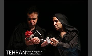 نمایش رومئو و ژولیت یا تو چرا تیبالت رو کشتی؟ 20