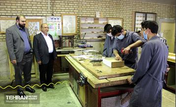 بازدید شهردار منطقه 21 از هنرستان فنی و حرفه‌ای علاقه مندیان  12