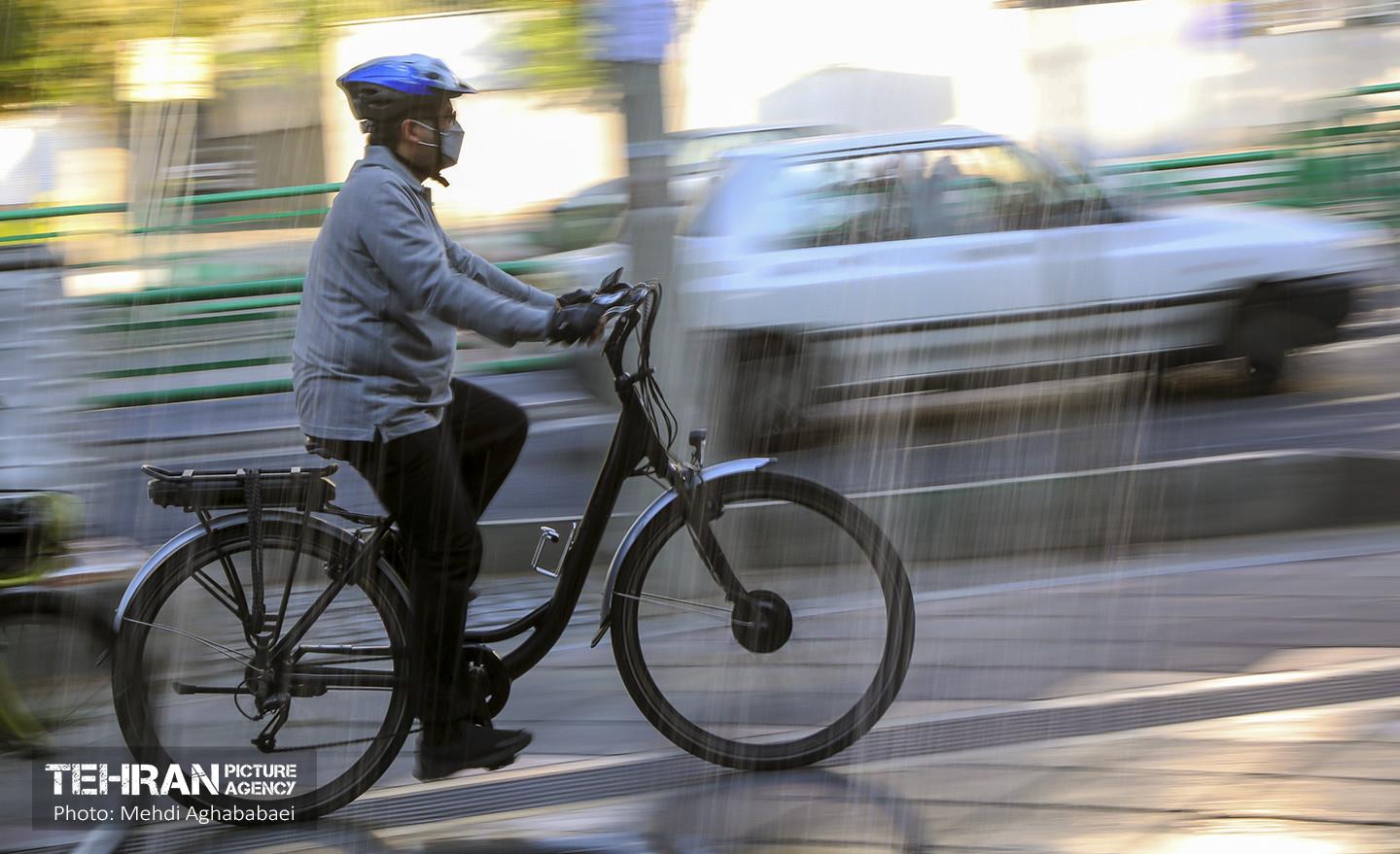 پویش سه شنبه های بدون خودرو در منطقه 8